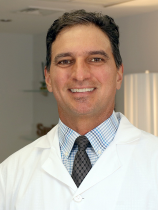 Dr. Lionel Martinez